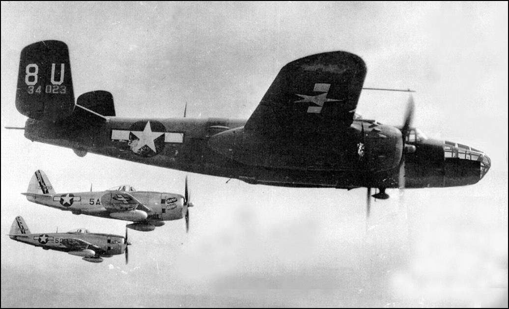 8U Kroening et les P-47 du 345th FS_sm