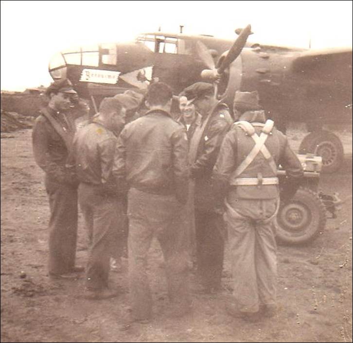 B-25_7S_Geronimo_crew2