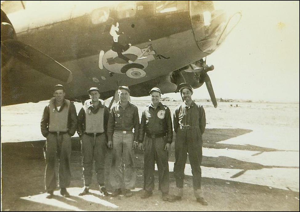 b_17_003_Smokey_Stover_crew4