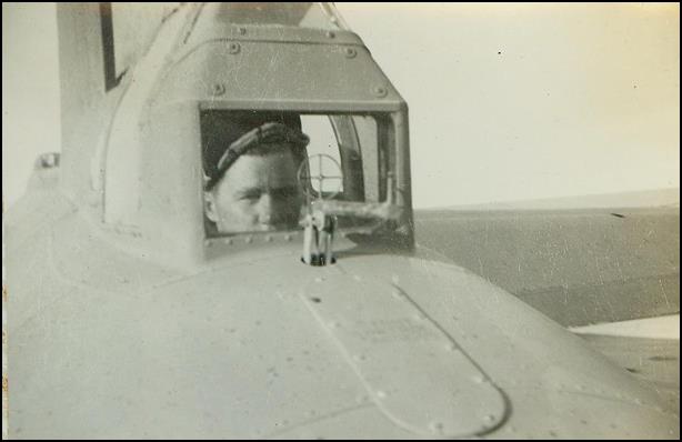 b_17_002_gun_position