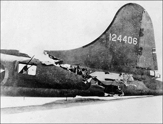 http://www.daveswarbirds.com/b-17/photos/body/b17allamerican.jpg