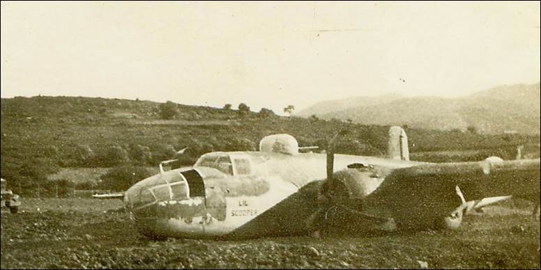 b25_belly_landing_Lil_Scooper